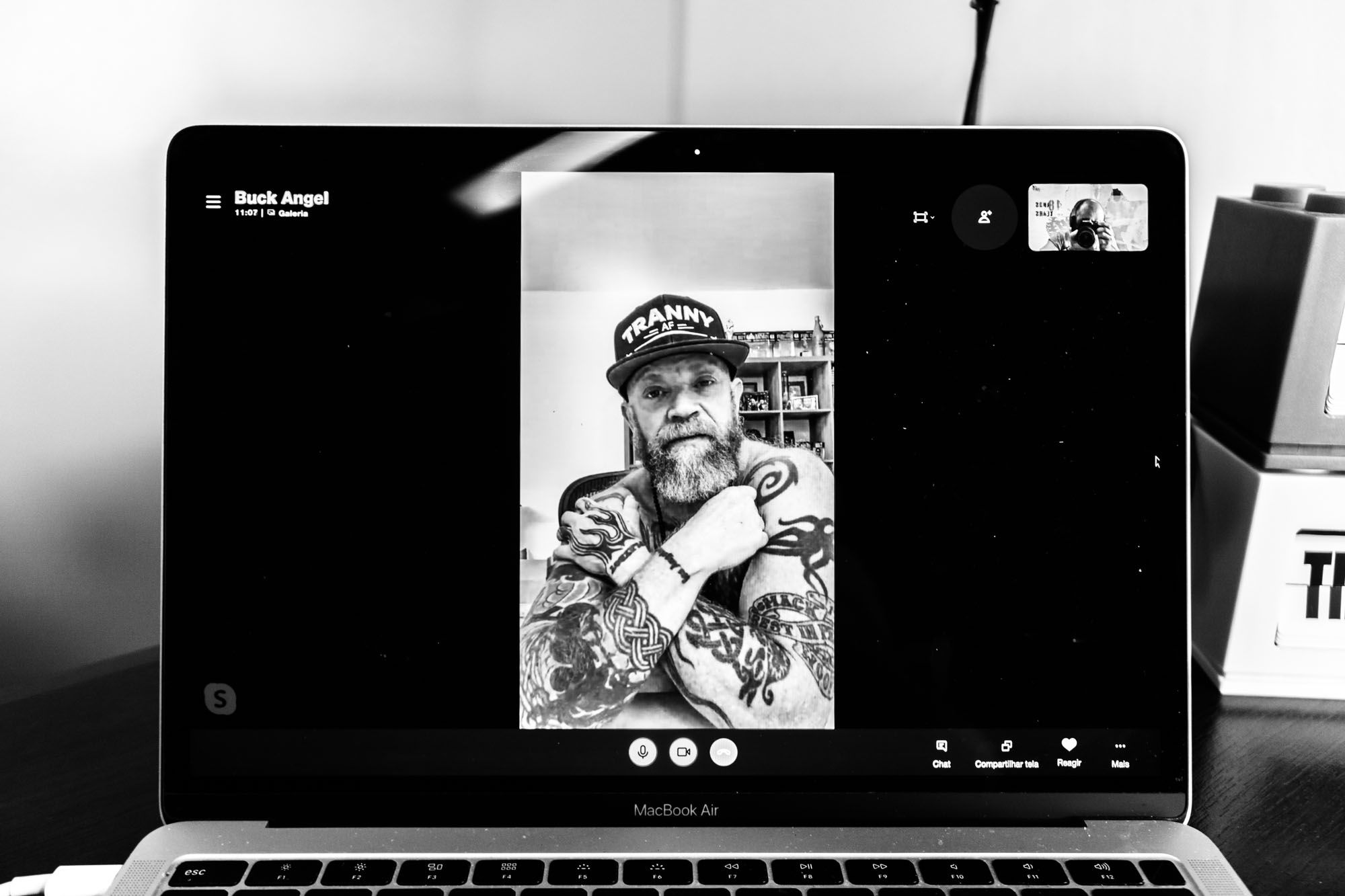 Corpos em Quarentena - Buck (foto de Chris, The Red)