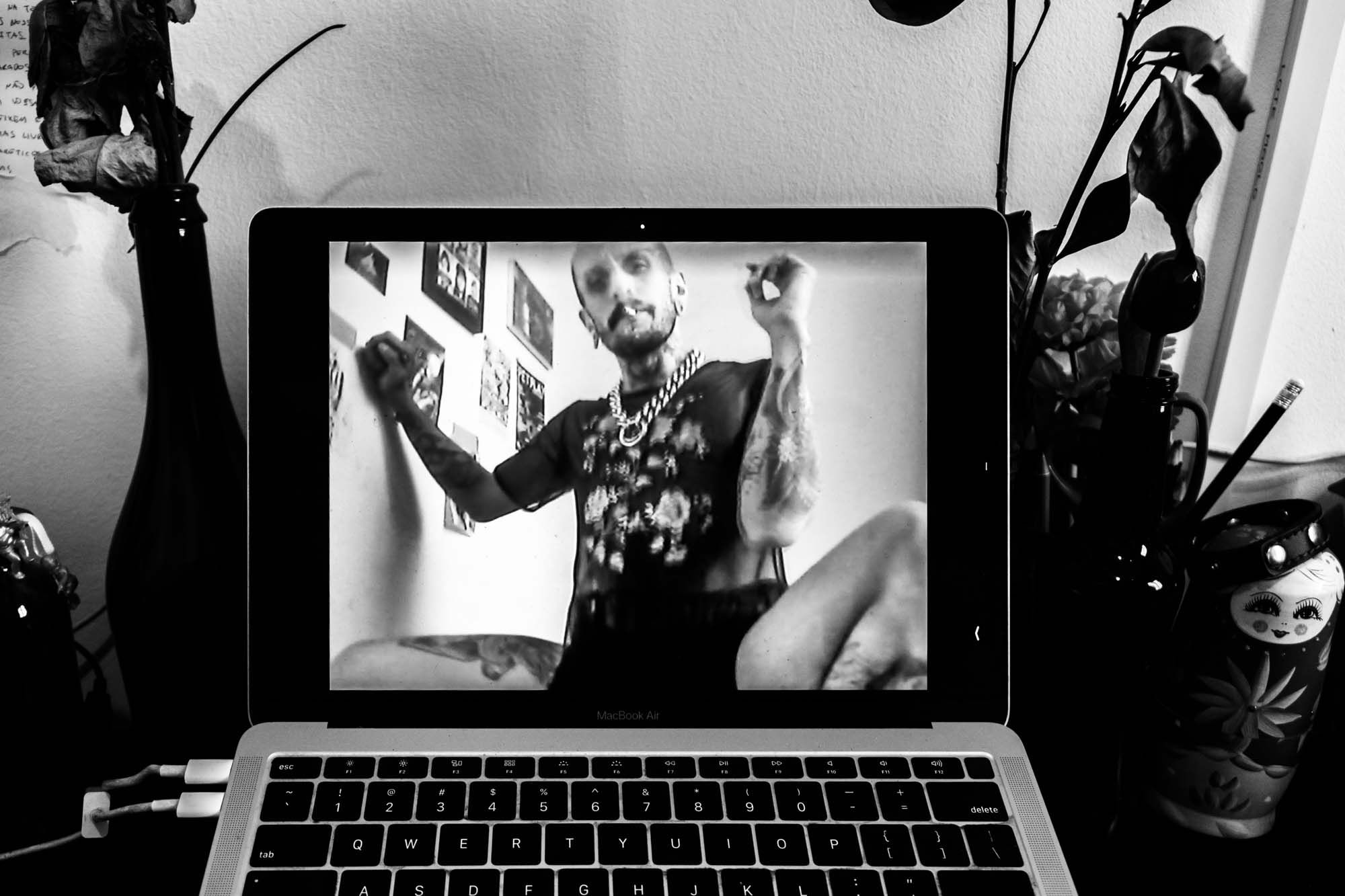 Corpos em Quarentena - Andrew (foto de Chris, The Red)